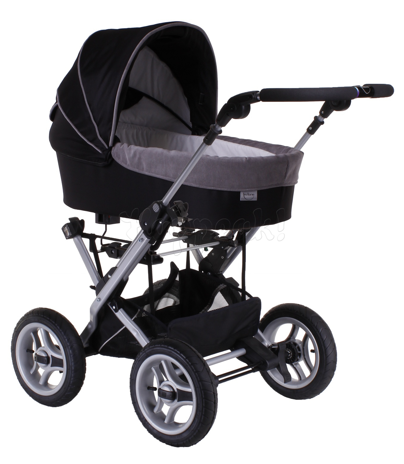 Коляска TEUTONIA MISTRAL P 5105  2 В 1