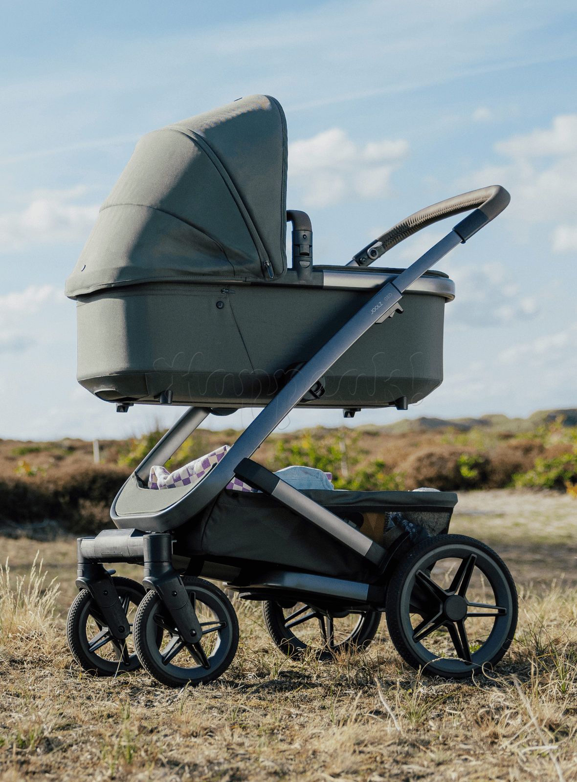Коляска JOOLZ Geo5 SANDY TAUPE 2 В 1